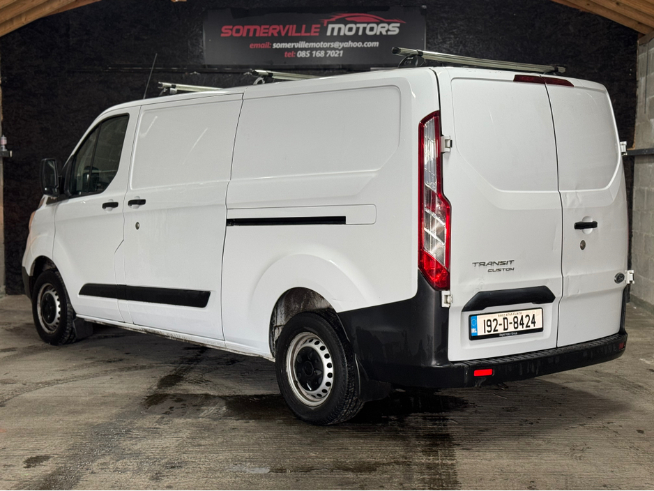 2019 Ford Transit Custom - image 6