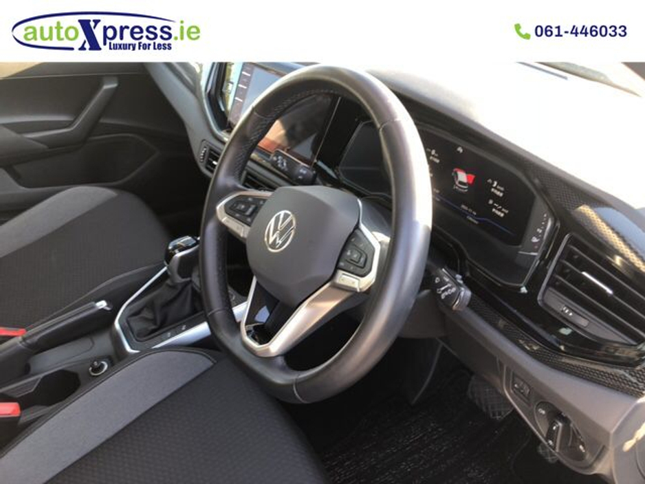 2022 Volkswagen Polo - image 2