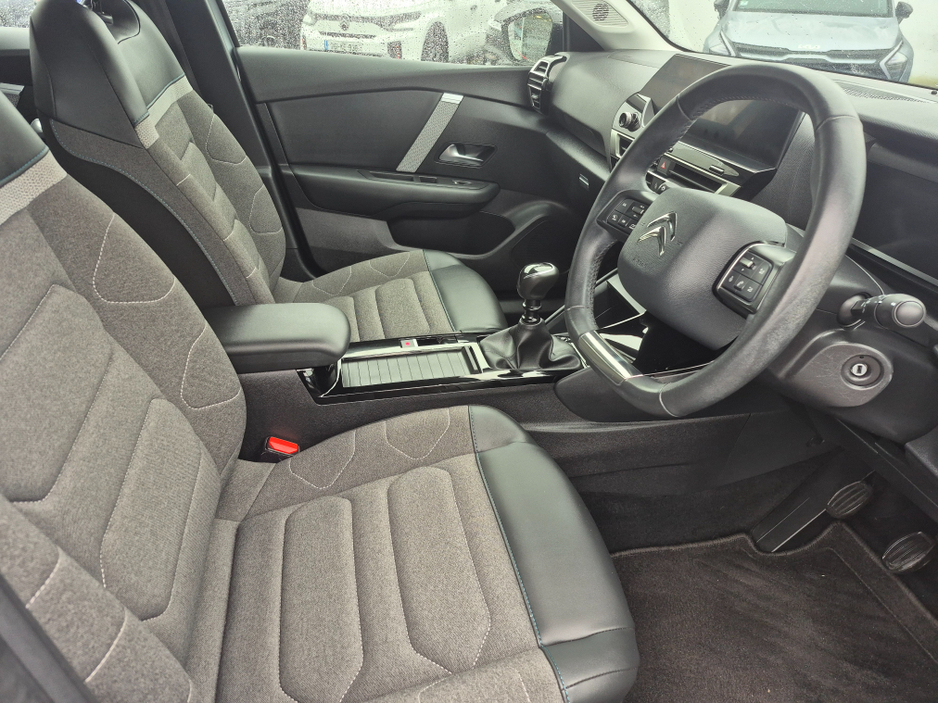 2021 Citroen C4 - image 8