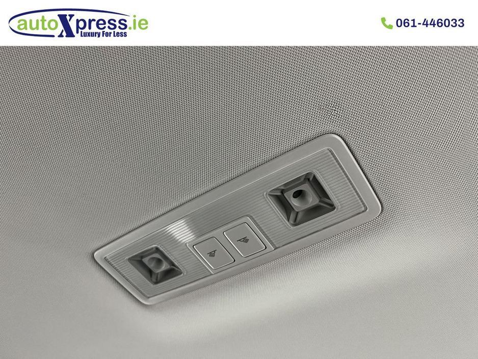 2016 Volkswagen Golf - image 17