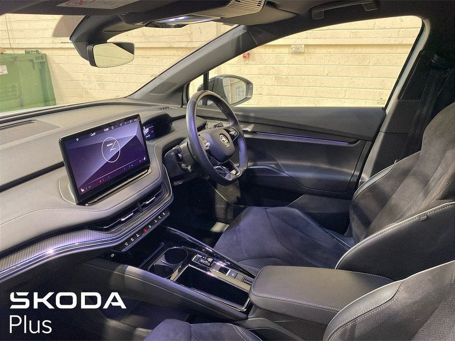 2023 Skoda Enyaq - image 4