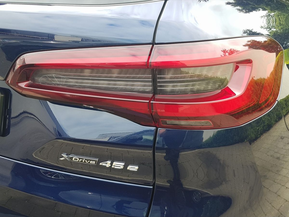 2021 BMW X5 xDrive45e M Sport €67,995