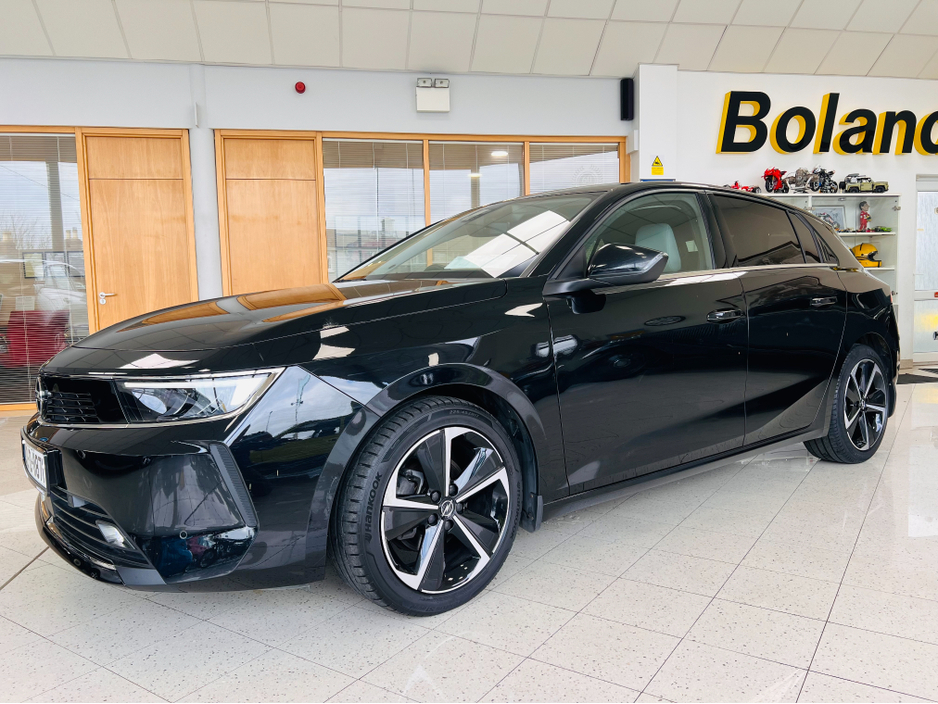 2023 Opel Astra - image 13