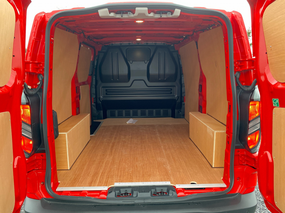 2026 Ford Transit Custom 2.0 TDCI SWB..18" Wheels €35,950