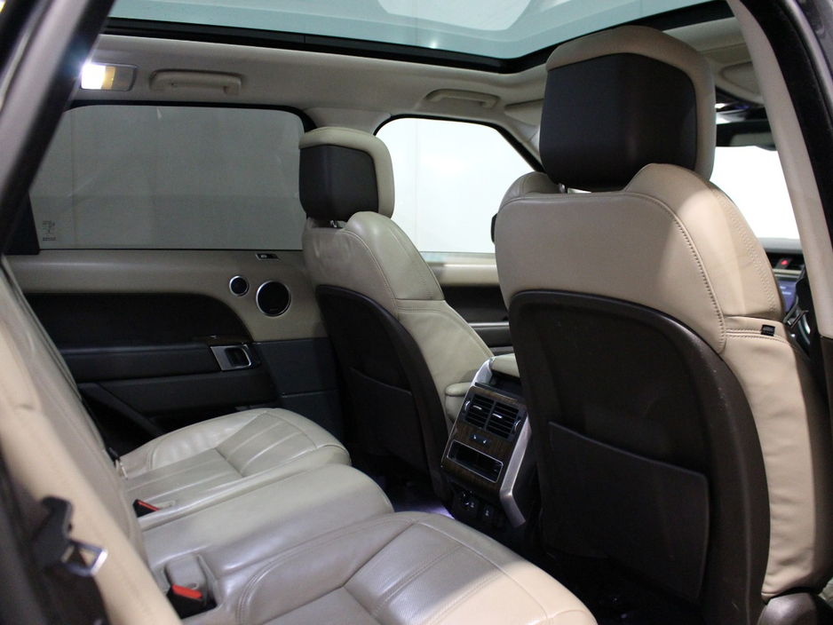 2020 Land Rover Range Rover Sport - image 19