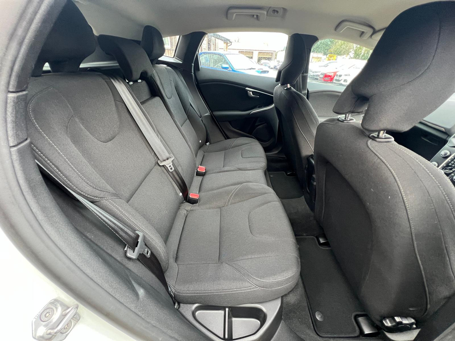 2016 Volvo V40 //STUNNING V40///AUTO//NEW NCT//IMMACULATE// €14,950