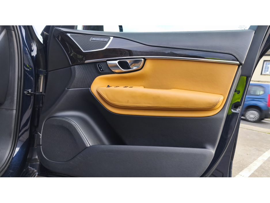 2017 Volvo XC90 2.0 T8 INSCRIPT T-ENG AWD AUTO 5DR TWIN A €29,950