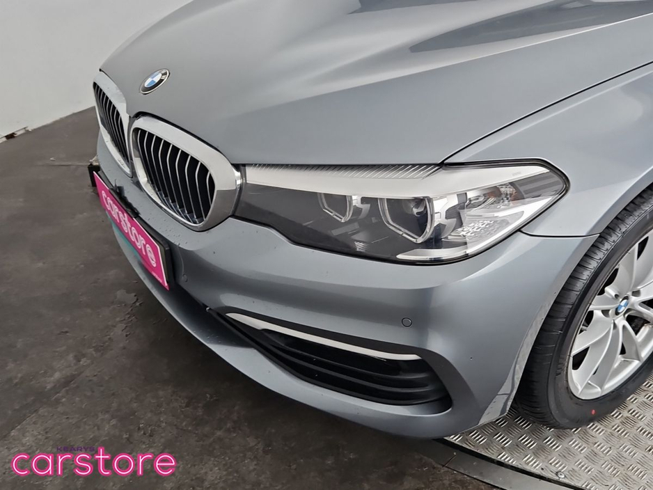 2019 BMW 5 Series 520d SE Auto €28,880