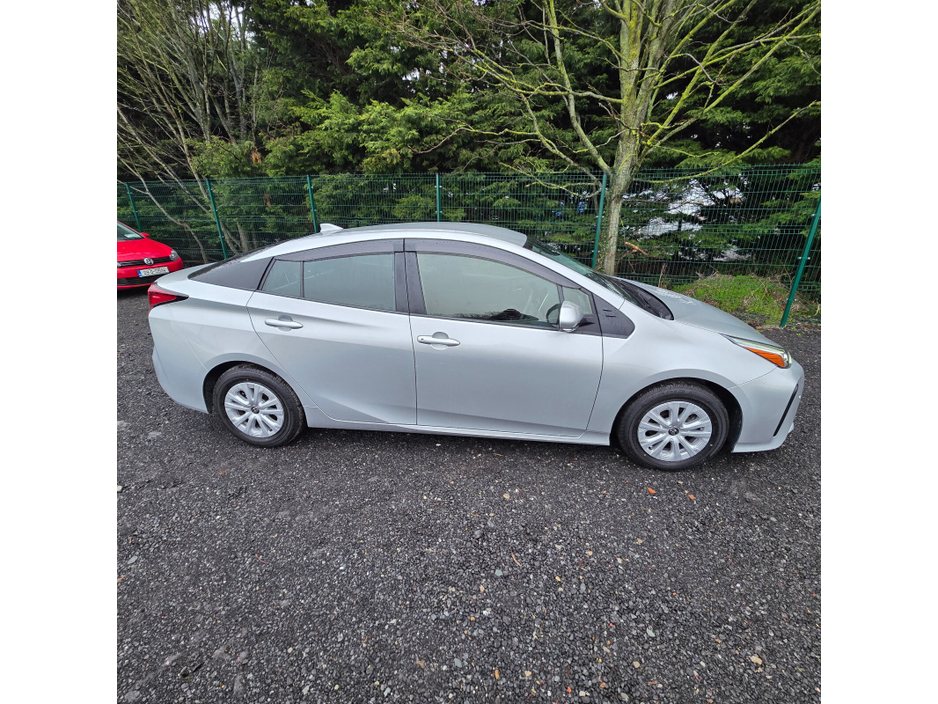 2022 Toyota Prius 1.8 Hybrid Luxury with Sat Navi & JBL €22,950