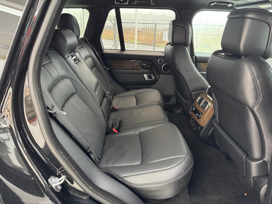 2019 Land Rover Range Rover VOGUE P400E A
