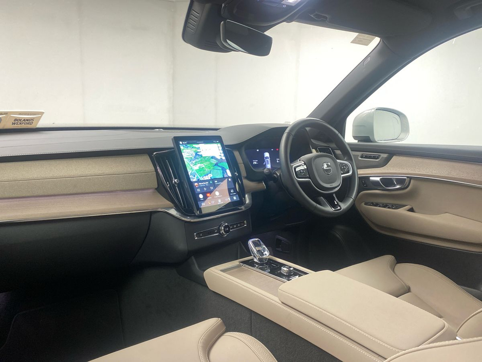 2025 Volvo XC90 - image 19