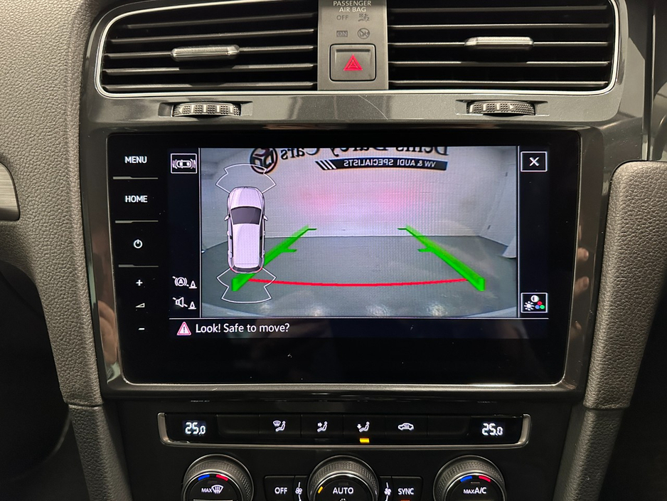 2020 Volkswagen Golf - image 28