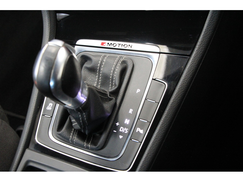 2017 Volkswagen Golf R * 310Bhp TSi * Low kms * Full history €28,950