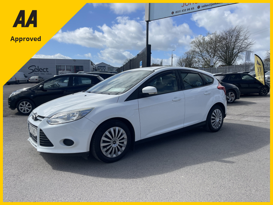 2014 Ford Focus - image 11