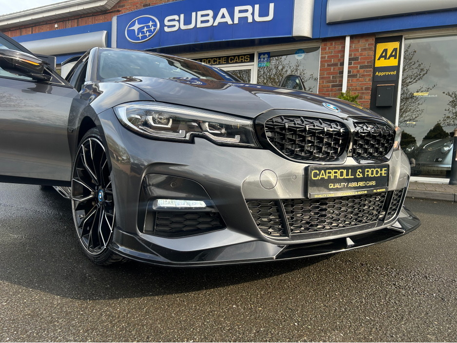 2021 BMW 3 Series - image 26