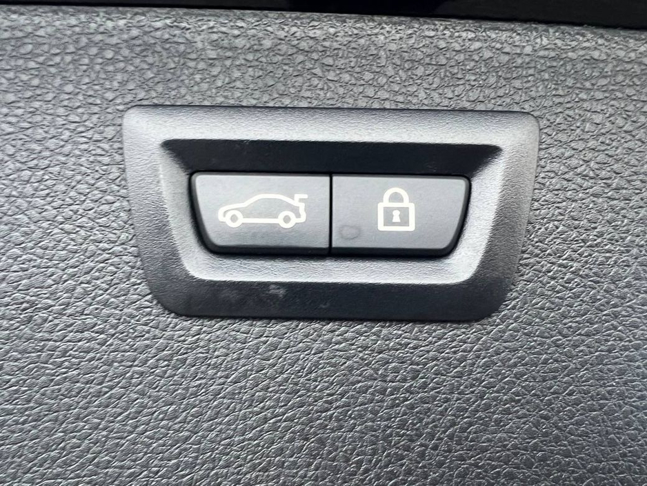 2019 BMW 3 Series 320d M-SPORT COMPETITION TOURING // NEW 20" M3 COMP ALLOYS // ADAPTIVE CRUISE CONTROL // LEATHER POWERED & HEATED SEATS €26,750