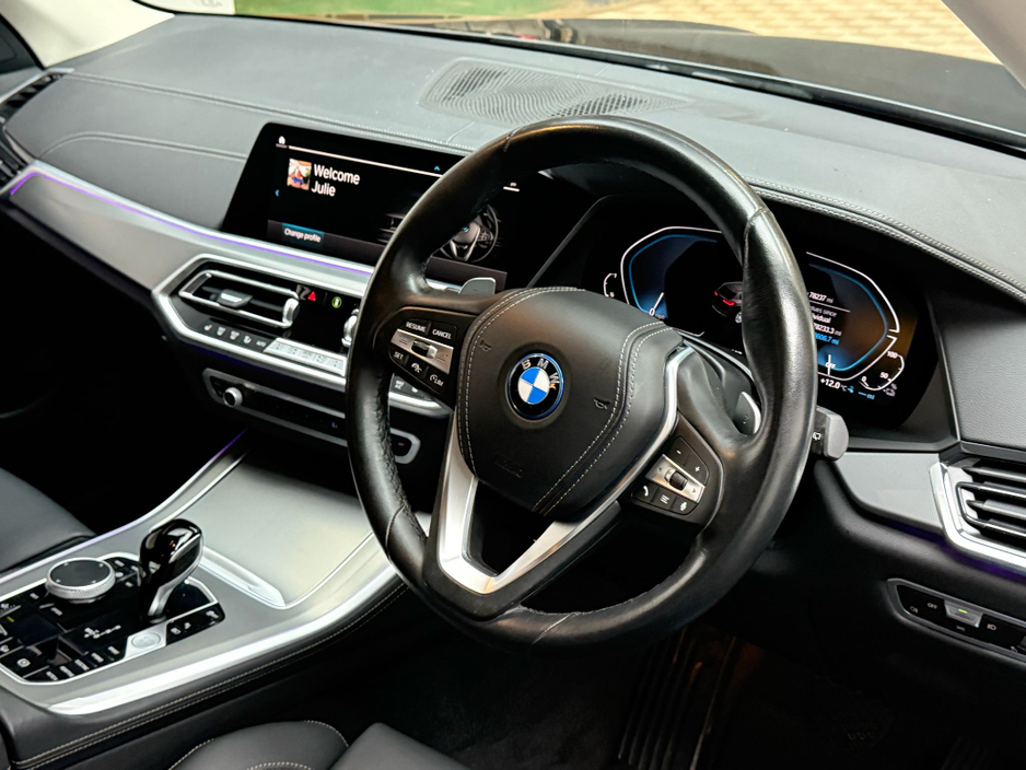 2021 BMW X5 - image 10