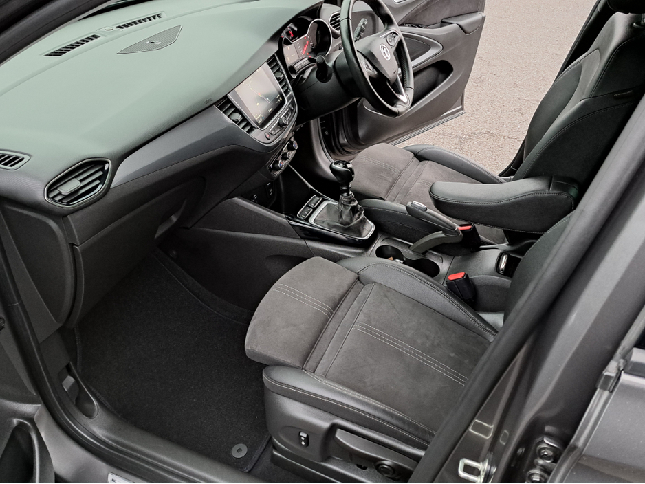 2023 Opel Crossland ULTIMATE 1.2TURBO 110BHP **LEATHER/SUEDE INTERIOR** €21,950