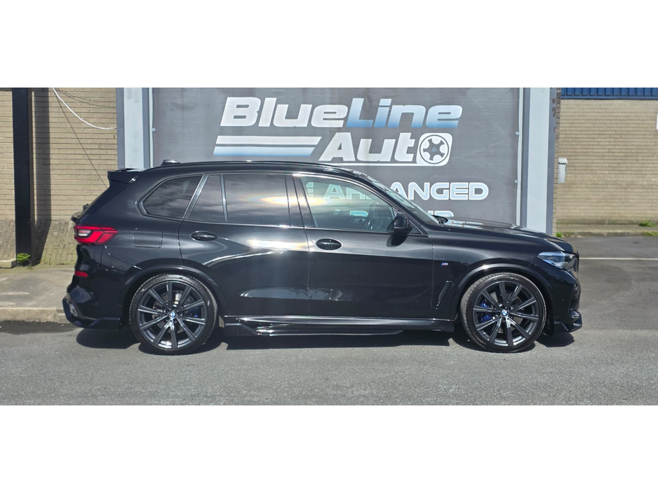 2019 BMW X5 - image 5