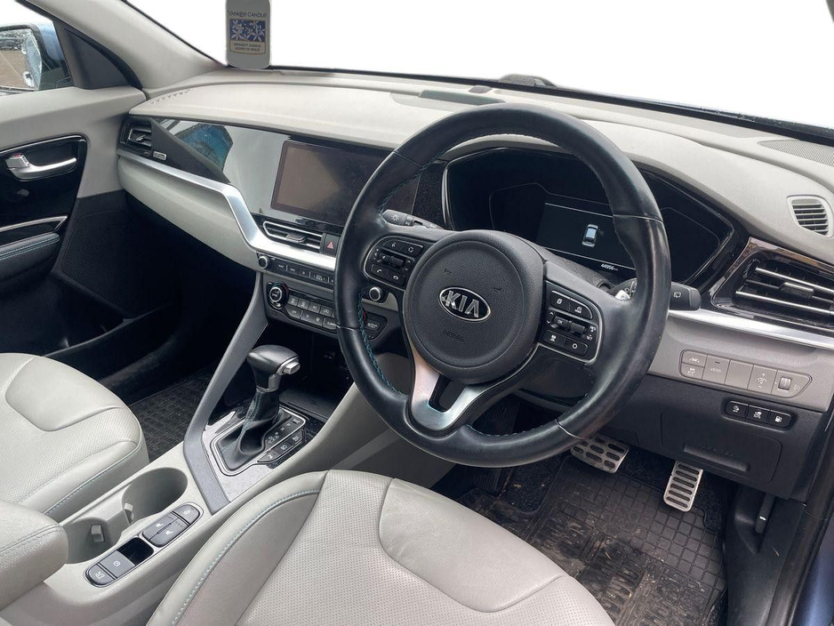 2021 Kia Niro - image 5