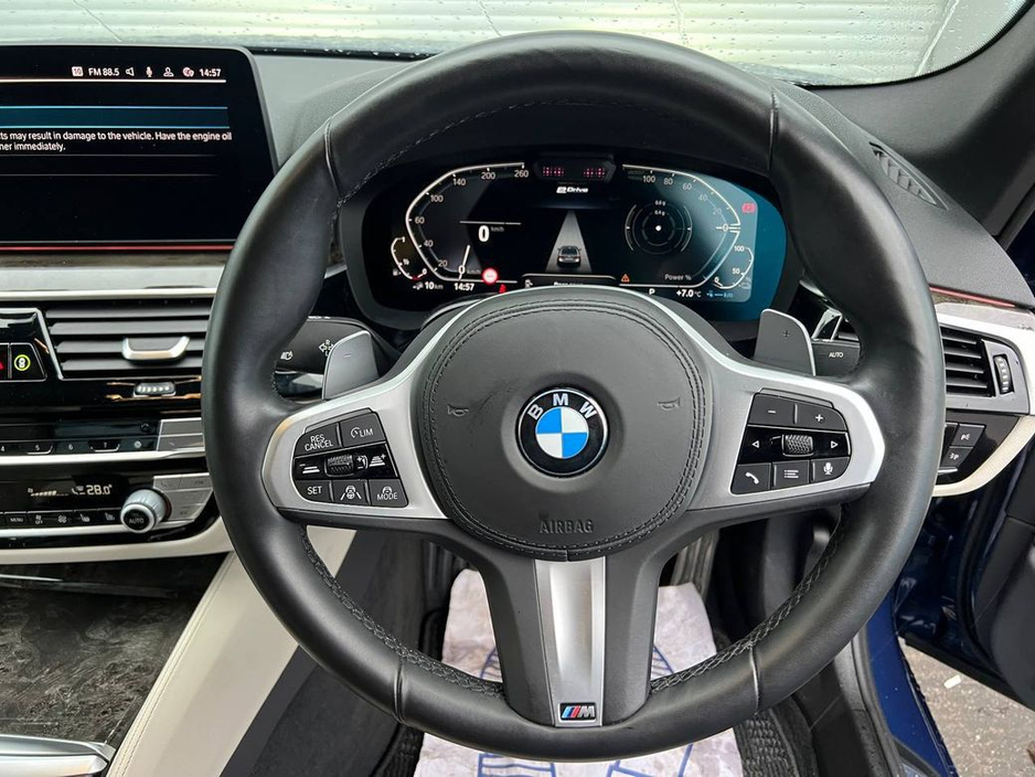 2020 BMW 5 Series 530e LCI M-SPORT COMPETITION 2.0 HYBRID // LOW MILEAGE // HEATED & COOLED LEATHER SEATS // HEADS-UP DISPLAY €36,900