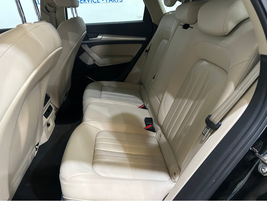 2021 Audi Q5 - image 9