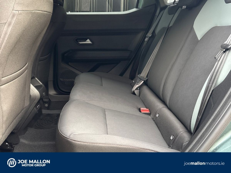 2026 Dacia Duster HEV 155 Extreme €37,000