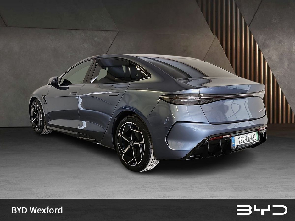 2025 BYD Seal - image 30