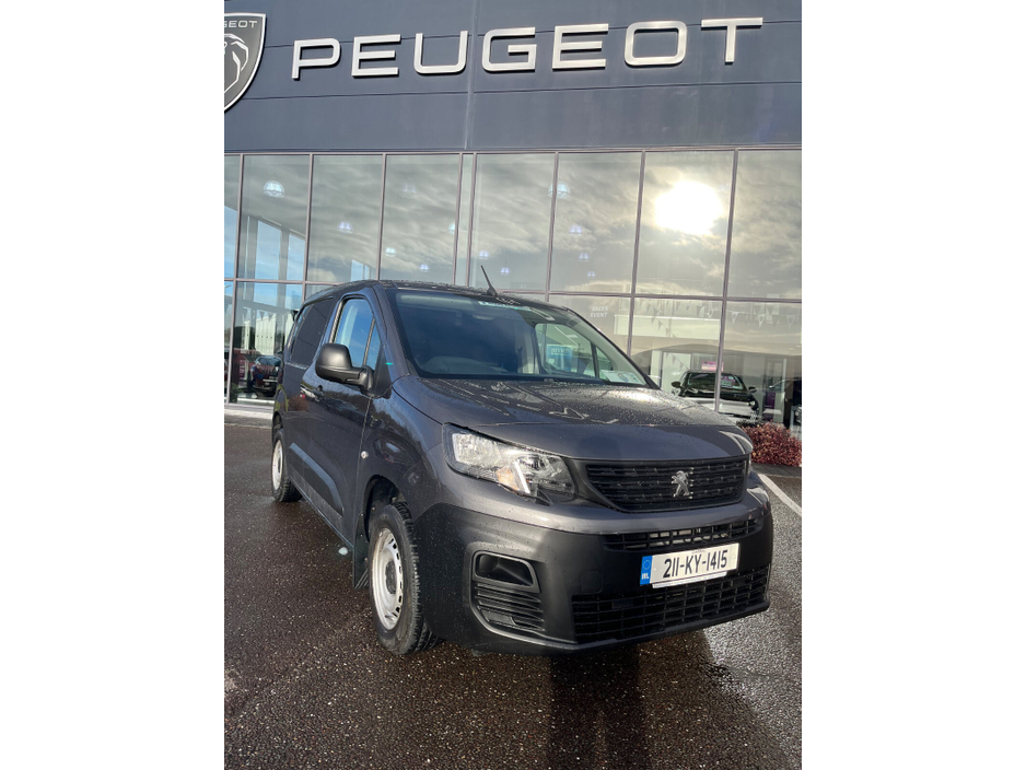 2021 Peugeot Partner 