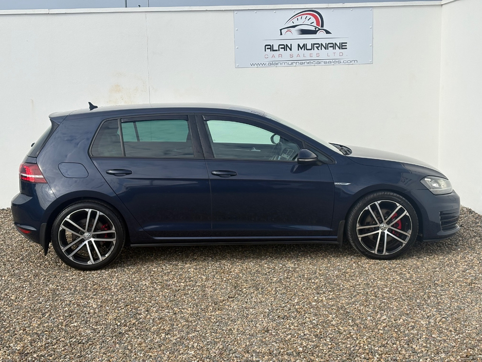 2016 Volkswagen Golf - image 5