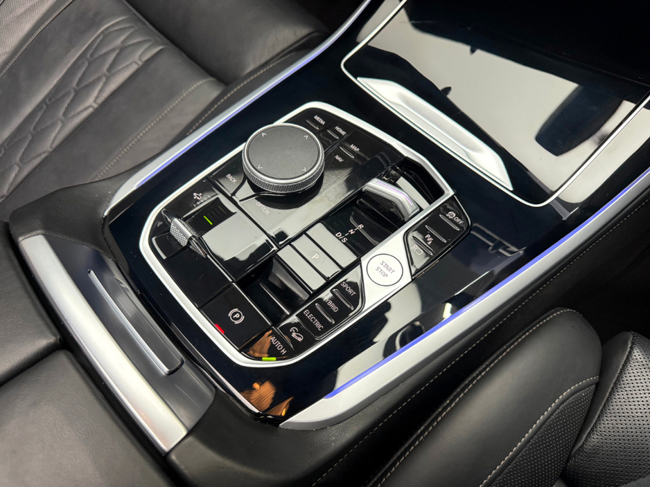 2024 BMW X5 50E M SPORT XDRIVE *HUGE SPEC* €97,990