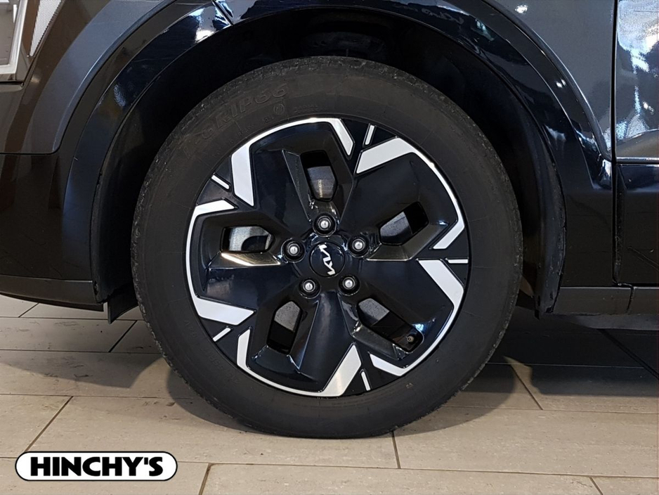 2023 Kia Niro - image 8