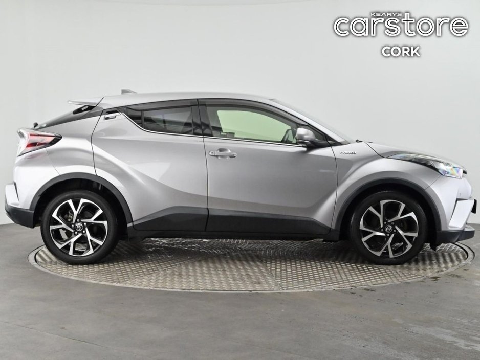 2017 Toyota C-HR - image 2