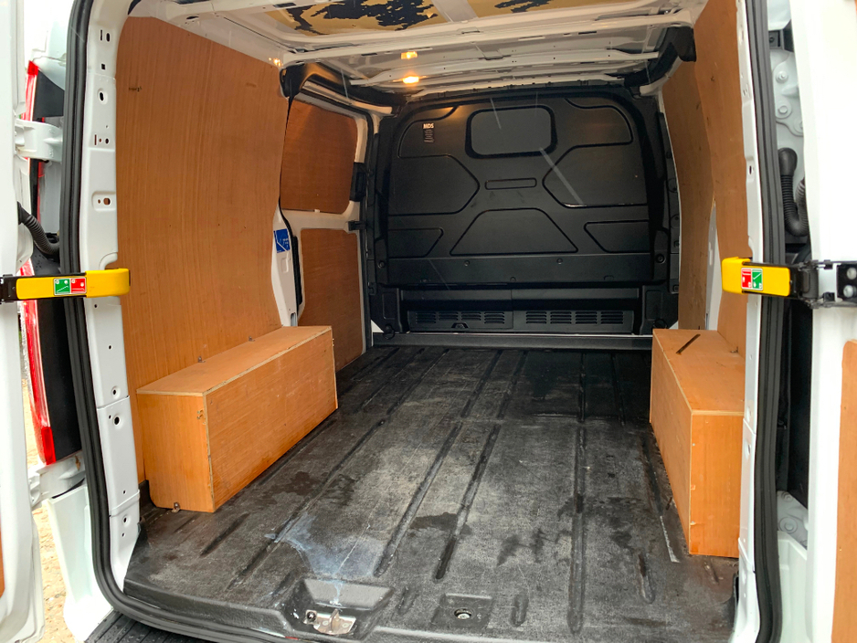 2022 Ford Transit Custom 2.0 TDCI TREND SWB // PRICE EXCL. VAT // 01/27 CVRT // GREAT CONDITION // CRUISE, PARKING SENSORS AND BLUETOOTH // €13,780