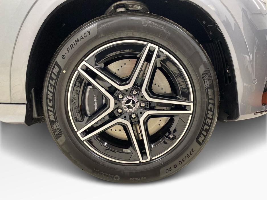 2025 Mercedes-Benz GLE Class - image 7