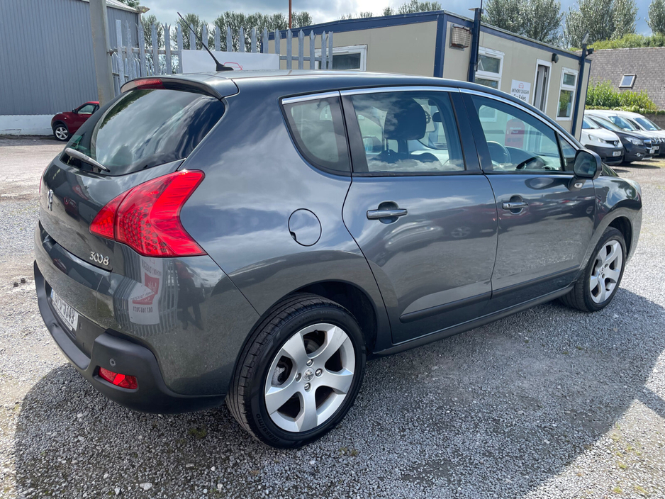 2013 Peugeot 3008 1.6 HDI 112 bhp Active Grip Control €4,995