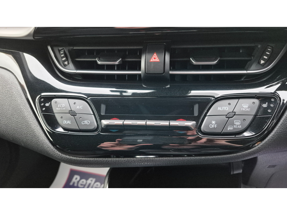 2019 Toyota C-HR Luna Sport Hybrid €19,950