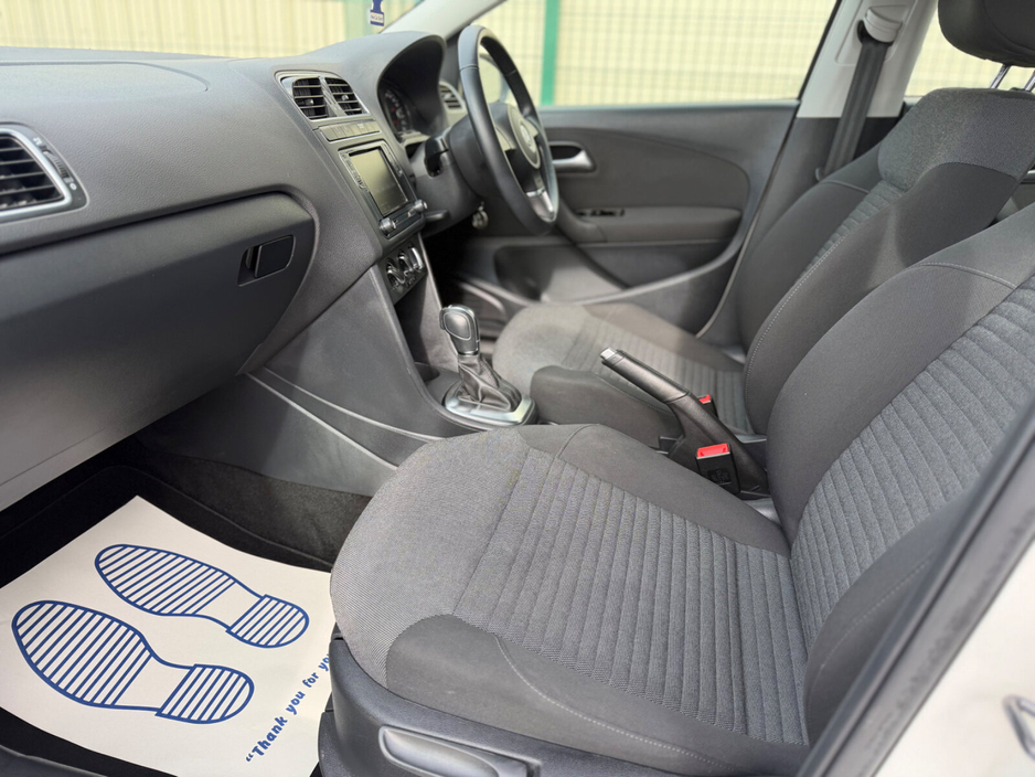 2014 Volkswagen Polo - image 14