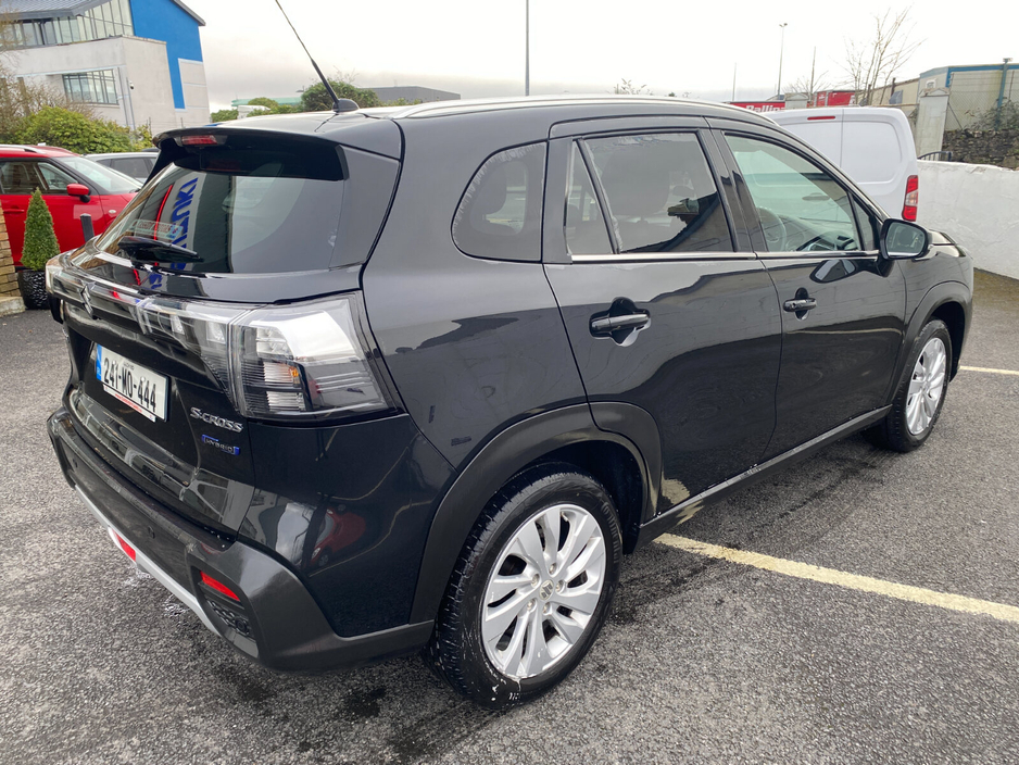 2024 Suzuki S-CROSS S-Cross 1.5 Full Hybrid Motion AGS €28,950