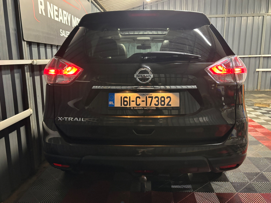 2016 Nissan X-Trail - image 2
