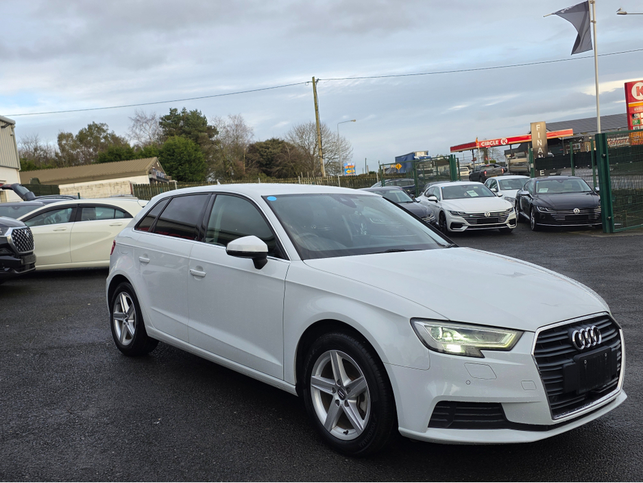 2018 Audi A3 ( 182 REG ) 1.4 TFSI NAVI VIRTUAL CLOCKS ANDROID AUTO CARPLAY BLIND SPOT LANE ASSIST REAR TRAFFIC ASSIST €18,950