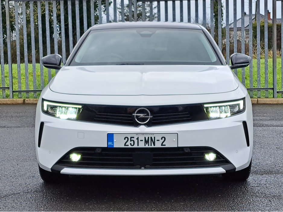 2025 Opel Astra ELEGANCE 1.2TURBO 110BHP **REVERSING CAMERA** €29,950