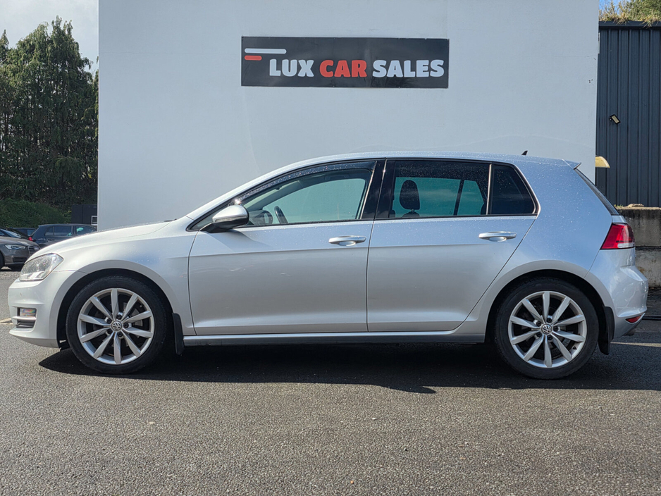 2016 Volkswagen Golf - image 3