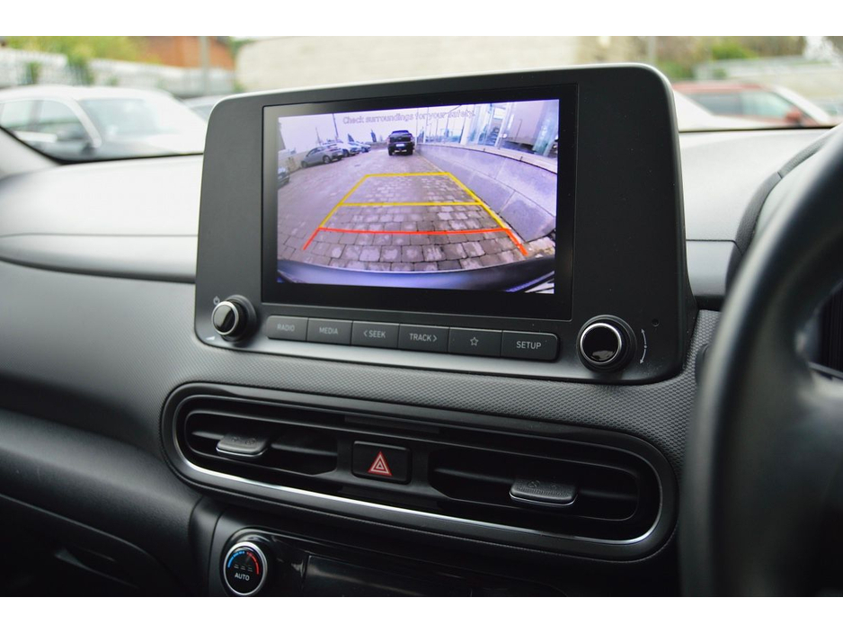 2022 Hyundai Kona - image 17