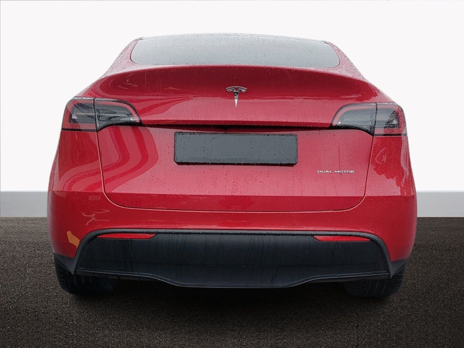 2022 Tesla Model Y Long-Range Dual Motor AWD €31,950