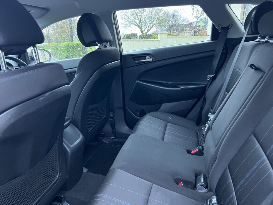 2018 Hyundai Tucson - image 18