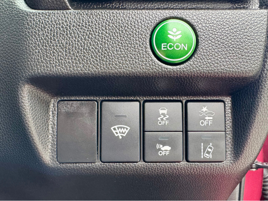 2019 Honda Fit HYBRID!!HIGH SPEC!!ONLY 18K MLS!! €14,900