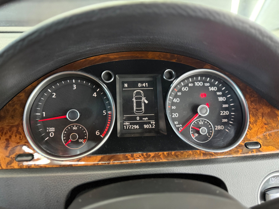 2011 Volkswagen CC - image 25