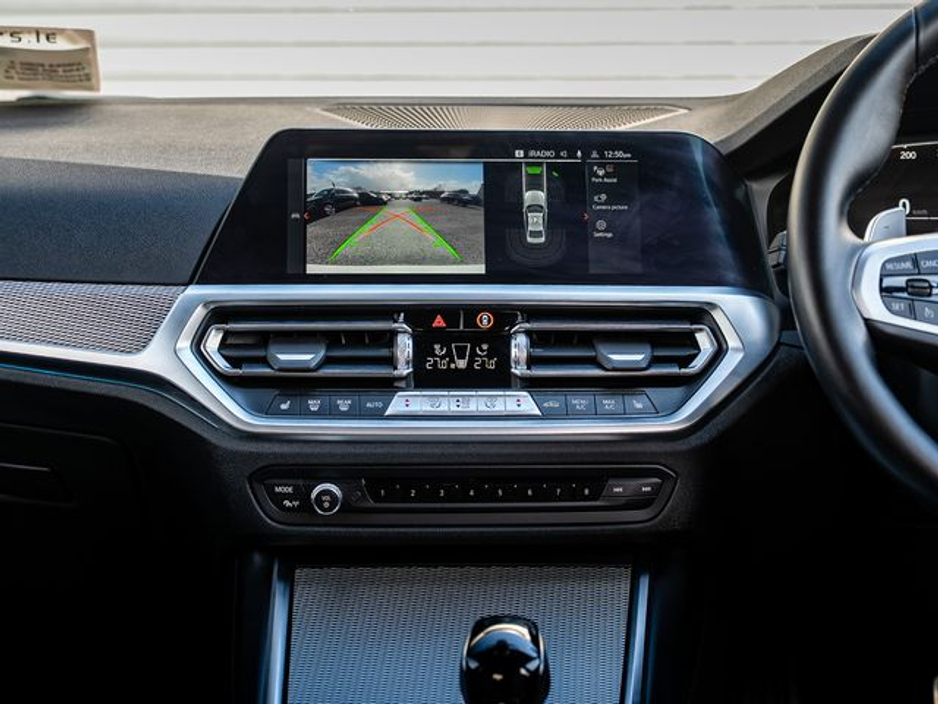 2022 BMW 3 Series - image 18