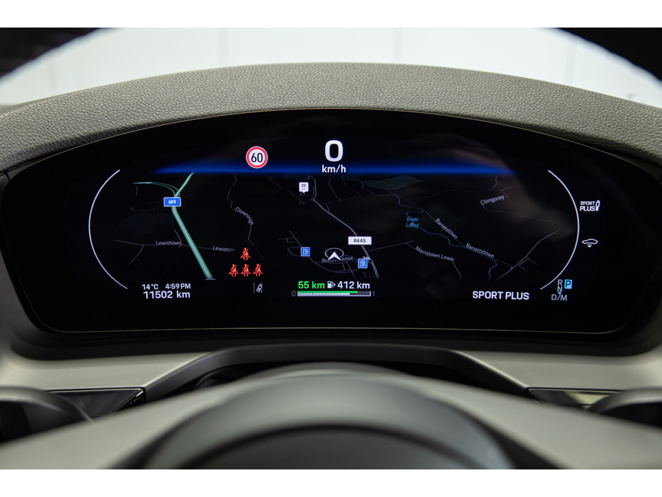 2025 Porsche Panamera - image 19